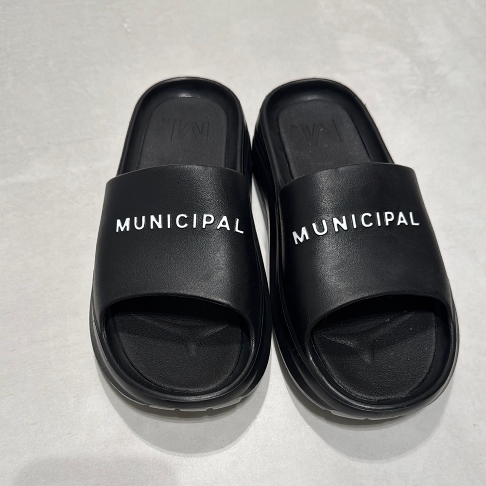 Municipal Black Slide Sandals